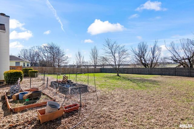 3504 Ginger Creek Drive, Springfield, IL 62711