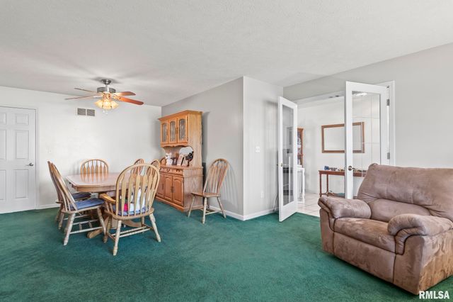 3504 Ginger Creek Drive, Springfield, IL 62711