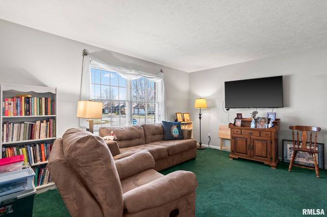 3504 Ginger Creek Drive, Springfield, IL 62711