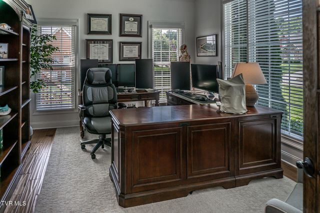 201 West Hawthorne Court, Greeneville, TN 37745