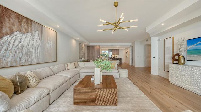 415 L AMBIANCE DRIVE C204, Longboat Key, FL 34228