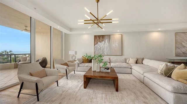 415 L AMBIANCE DRIVE C204, Longboat Key, FL 34228