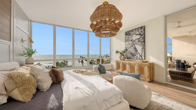 415 L AMBIANCE DRIVE C204, Longboat Key, FL 34228