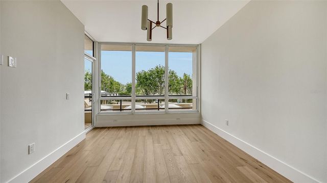 415 L AMBIANCE DRIVE C204, Longboat Key, FL 34228