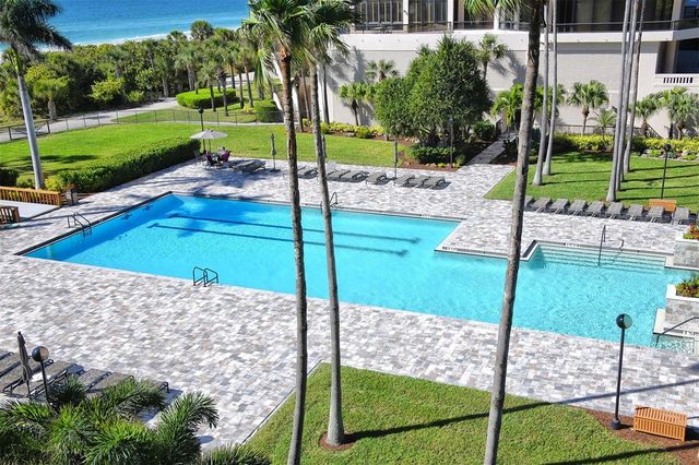 415 L AMBIANCE DRIVE C204, Longboat Key, FL 34228