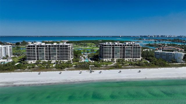 415 L AMBIANCE DRIVE C204, Longboat Key, FL 34228