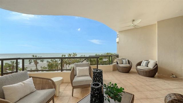 415 L AMBIANCE DRIVE C204, Longboat Key, FL 34228
