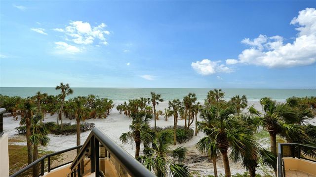 415 L AMBIANCE DRIVE C204, Longboat Key, FL 34228