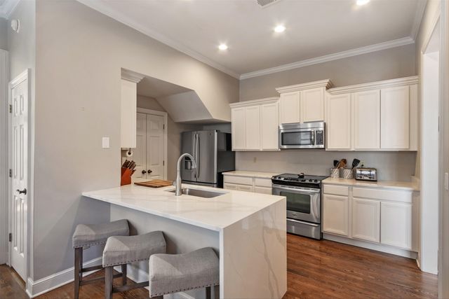 948 RIVER BREEZE DR, Memphis, TN 38103