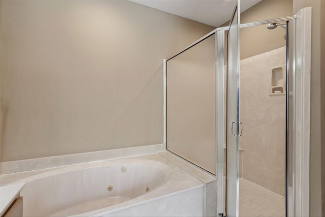 948 RIVER BREEZE DR, Memphis, TN 38103