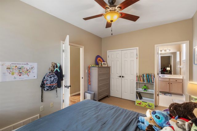 948 RIVER BREEZE DR, Memphis, TN 38103