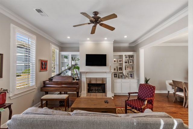 948 RIVER BREEZE DR, Memphis, TN 38103