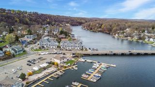 468 River Styx Rd, Hopatcong Boro, NJ 07843