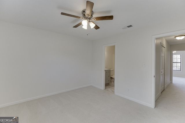 2485 Hidden Cove Court C, Gainesville, GA 30501