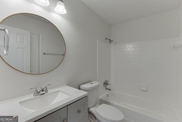 2485 Hidden Cove Court C, Gainesville, GA 30501