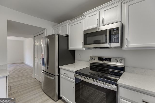 2485 Hidden Cove Court C, Gainesville, GA 30501