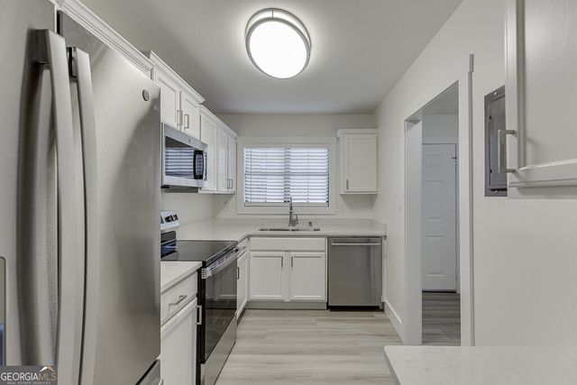 2485 Hidden Cove Court C, Gainesville, GA 30501