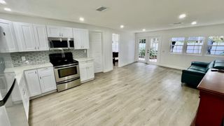 48 SW 14th St 1, Dania Beach, FL 33004