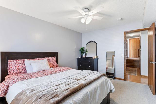 13908 York Avenue S, Burnsville, MN 55337