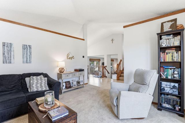 13908 York Avenue S, Burnsville, MN 55337