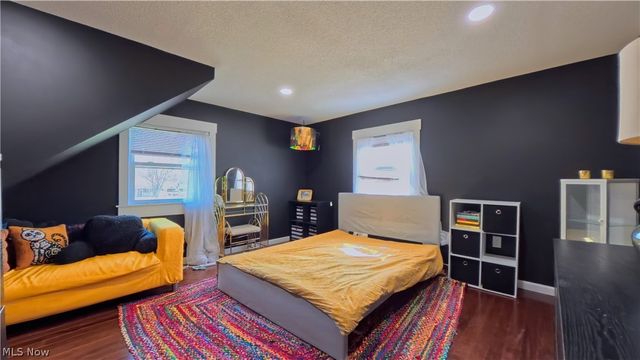 819 Fairfield Avenue, Columbiana, OH 44408