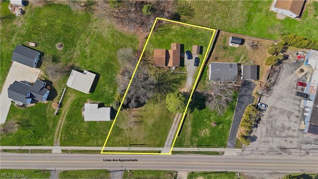 819 Fairfield Avenue, Columbiana, OH 44408