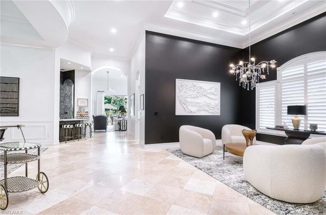 9013 Terranova DR, Naples, FL 34109