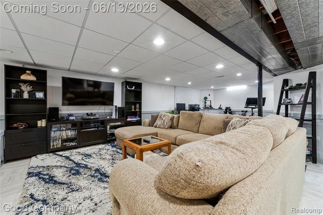 18489 Matthew Drive, Clinton Township, MI 48035
