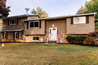 4156 Bobwhite Drive, Flint, MI 48506