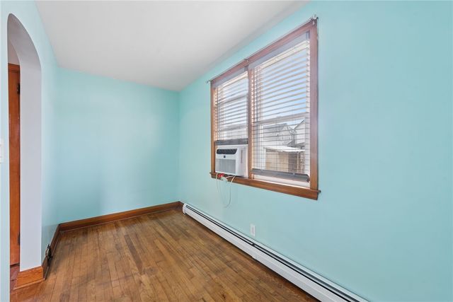 29 E Madison St, Latrobe, PA 15650