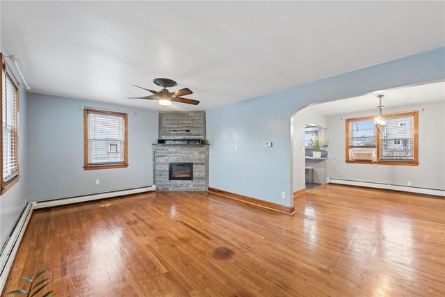 29 E Madison St, Latrobe, PA 15650