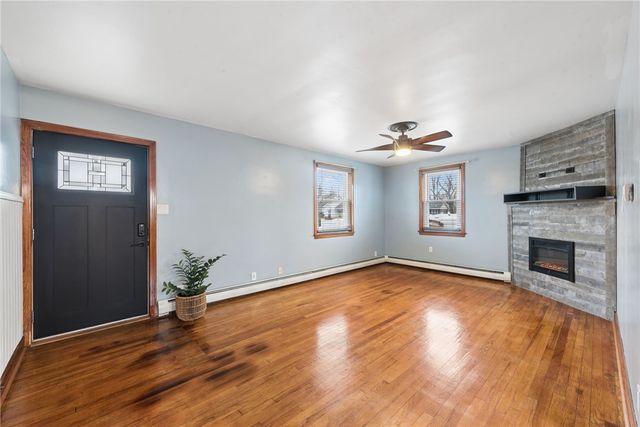 29 E Madison St, Latrobe, PA 15650