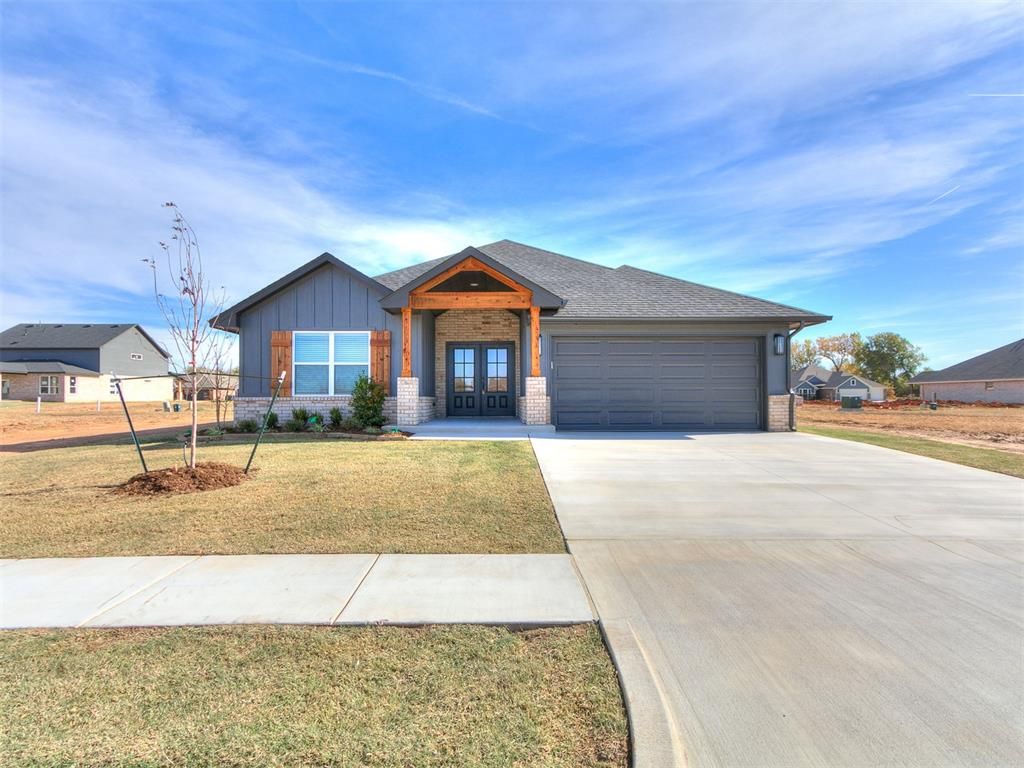 7612 Wilshire Woods Drive, Yukon, OK 73099