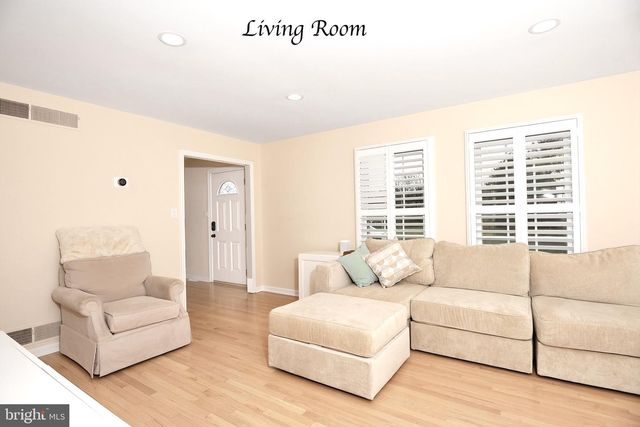 130 CARRIAGE LN, Elkton, MD 21921