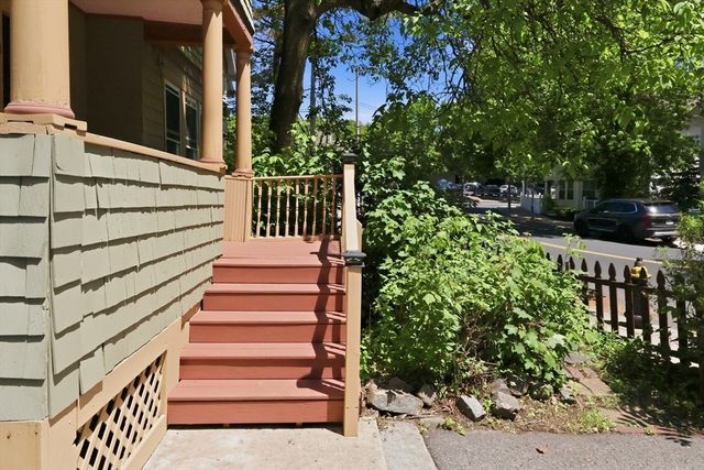 53 Day St 53, Boston, MA 02130