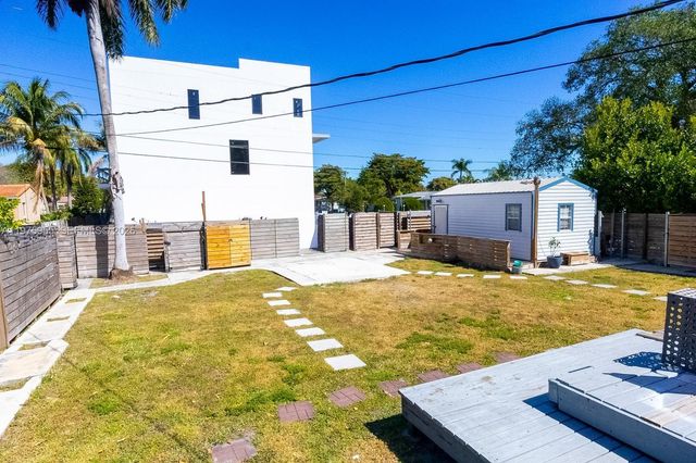 1629 Arthur St, Hollywood, FL 33020