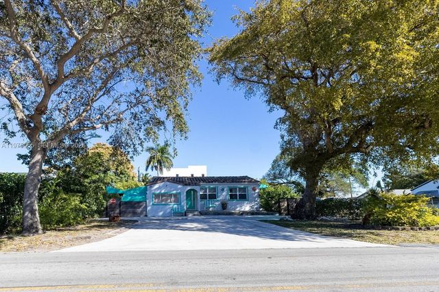 1629 Arthur St, Hollywood, FL 33020