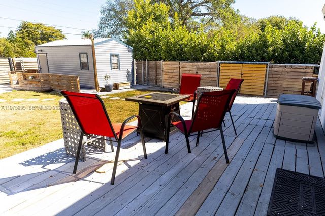 1629 Arthur St, Hollywood, FL 33020