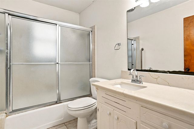 113 Wildwood Court, Azle, TX 76020