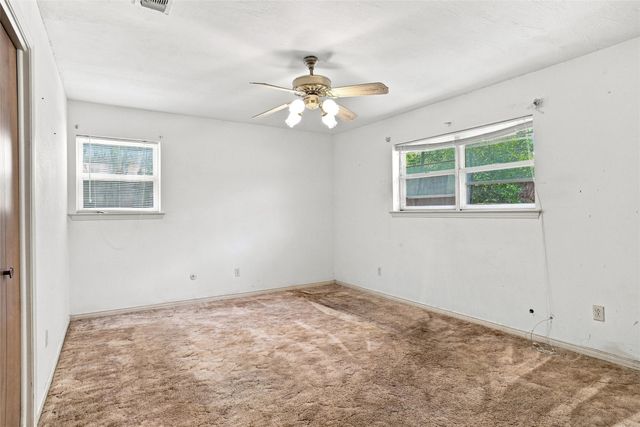 113 Wildwood Court, Azle, TX 76020