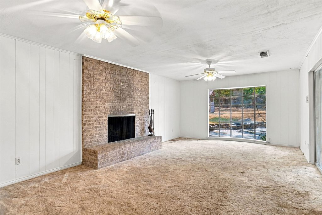 113 Wildwood Court, Azle, TX 76020 — photo 3