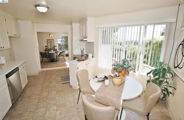 2728 Sheffield Place, Castro Valley, CA 94546