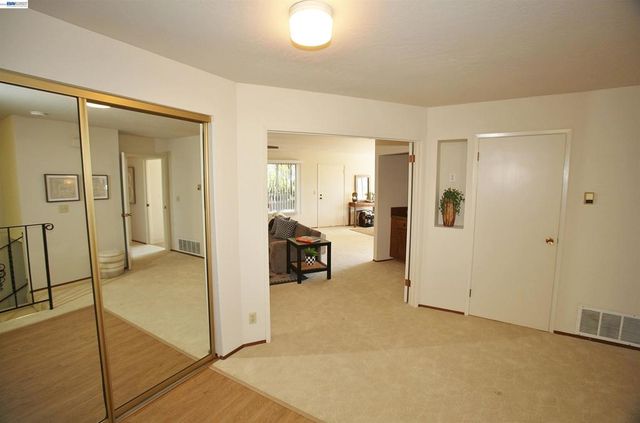 2728 Sheffield Place, Castro Valley, CA 94546