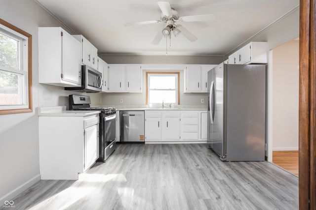 418 N Enderly Avenue, Brownsburg, IN 46112