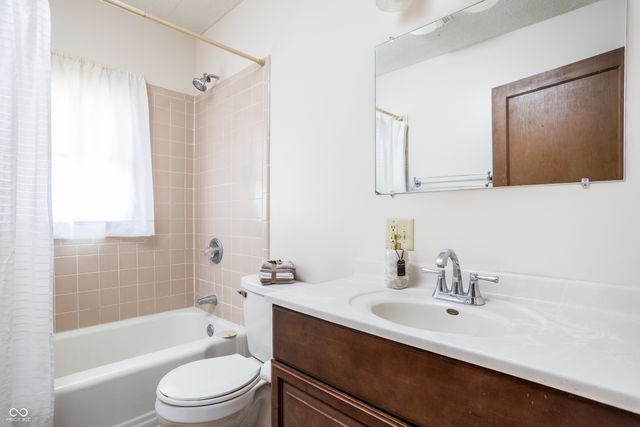 418 N Enderly Avenue, Brownsburg, IN 46112