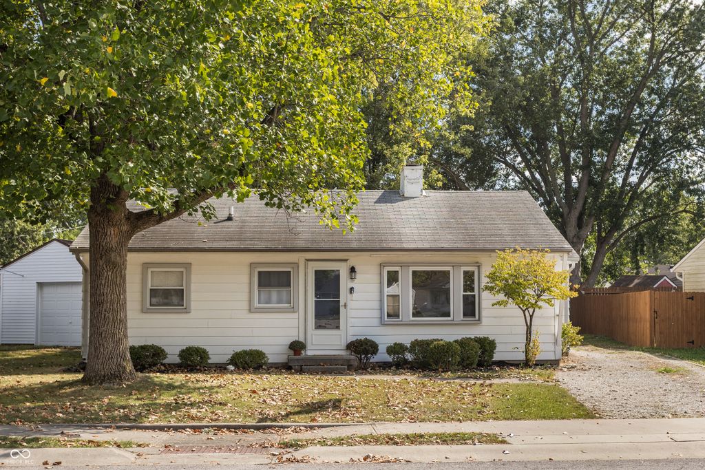 418 N Enderly Avenue, Brownsburg, IN 46112