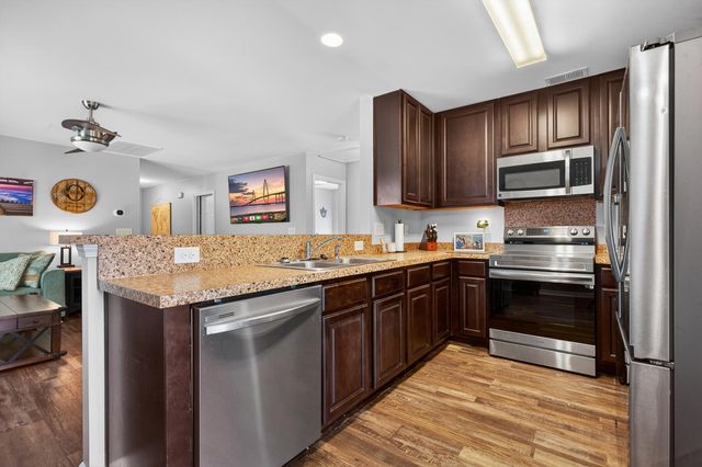 110 Coosawatchie Street, Summerville, SC 29485