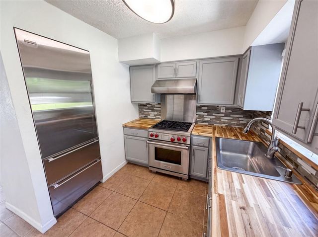 1907 SUE ANN STREET, Orlando, FL 32817