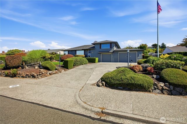 1245 S Fernside Drive, Tacoma, WA 98465