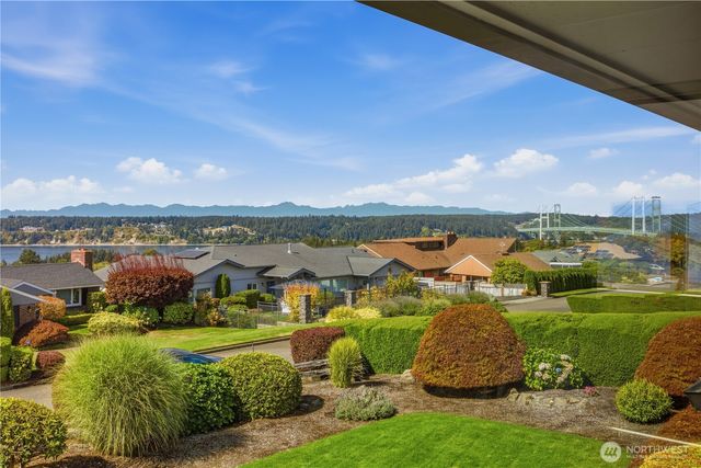 1245 S Fernside Drive, Tacoma, WA 98465